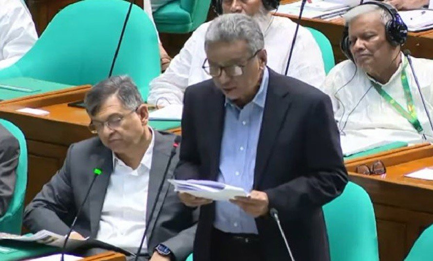 Finance Minister: No Opportunity for Looting in Stock Market
